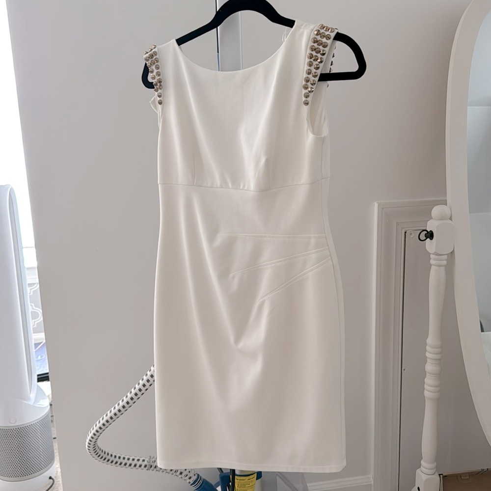 White Vince Camuto dress